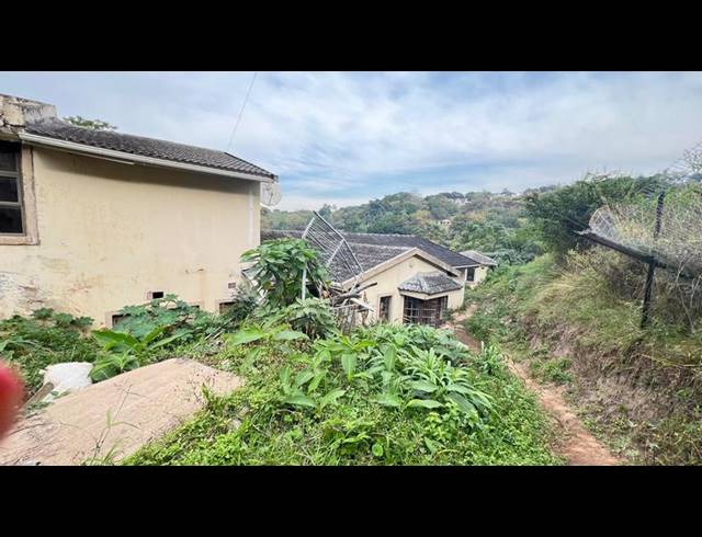LAND FOR SALE IN DAWNCLIFFE